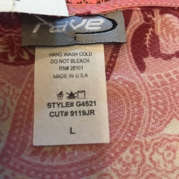 ❌SOLD❌NWT Pink Lace Trim Short Sleeve Top - Picture 12 of 14